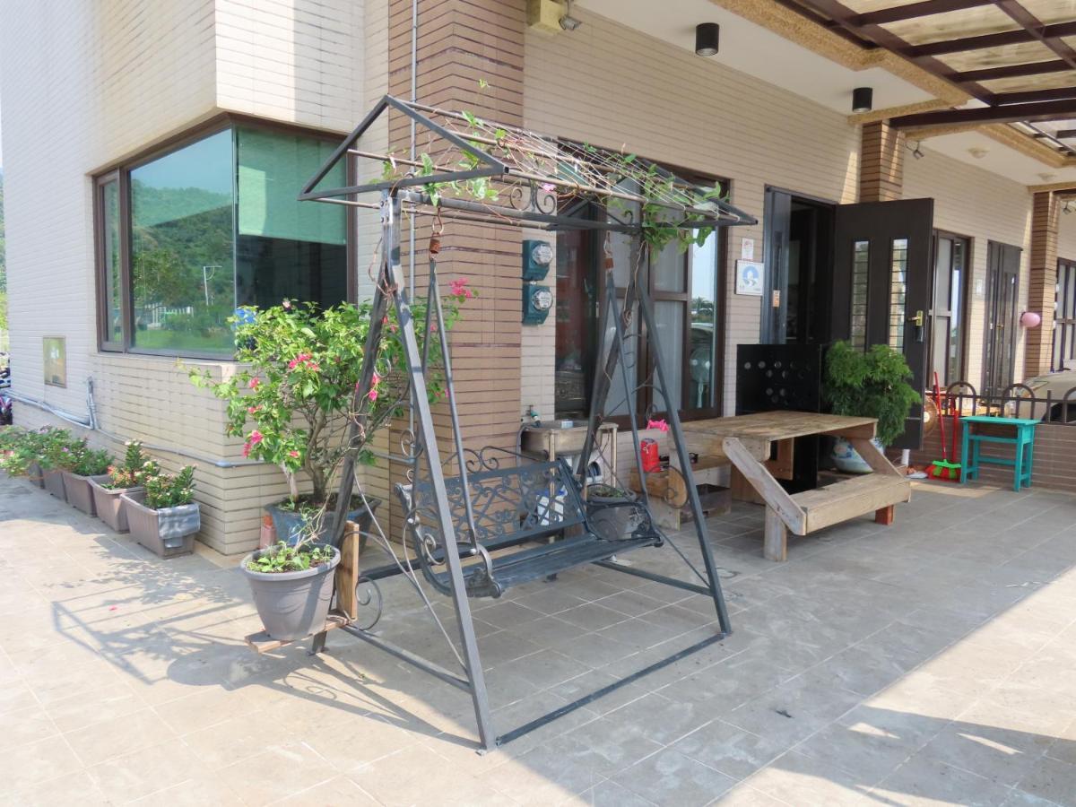 No.1 Shelter Bed & Breakfast Toucheng Bagian luar foto